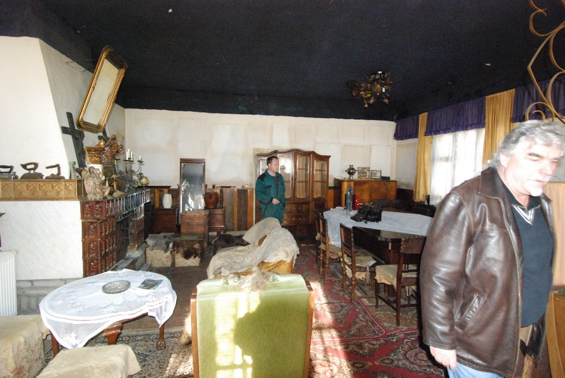 Původní stav - společenská místnost před rekonstrukcí