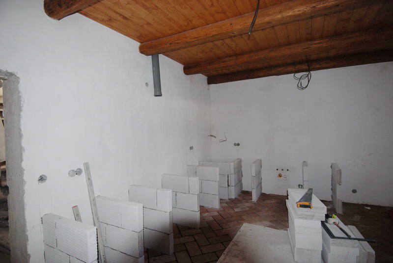 Penzion Huty Nový Jimramov - interier kuchyně v průběhu rekonstrukce